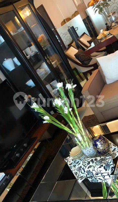 Modern Furnished Apartment with Designer Kitchen