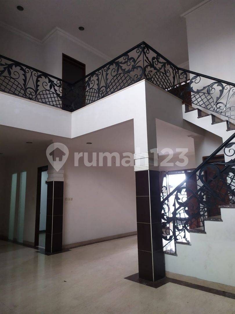 2-Story Minimalist House in Batununggal