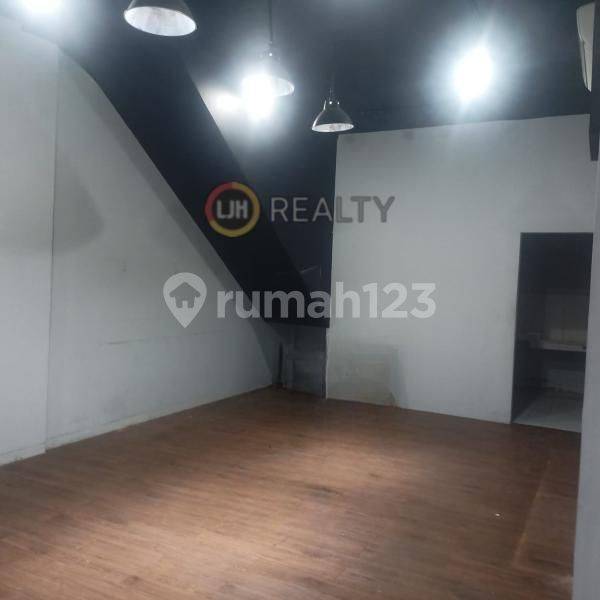 3-Story Commercial Shophouse in Strategic Tomang Location, West Jakarta