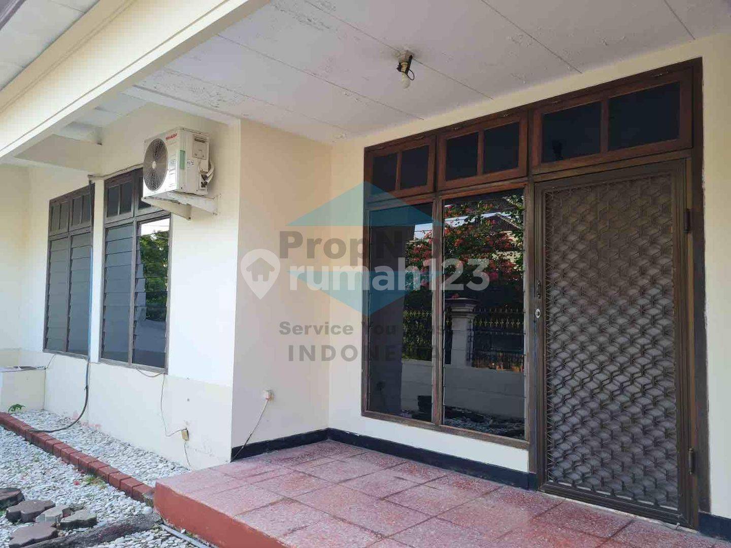 1-Story House, Well-Maintained, Ready to Move In, Strategic Location