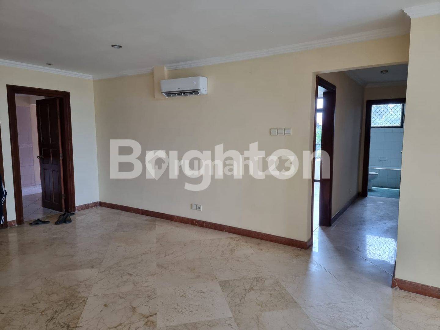 Apartment for Rent in Graha Famili Condominium, Surabaya