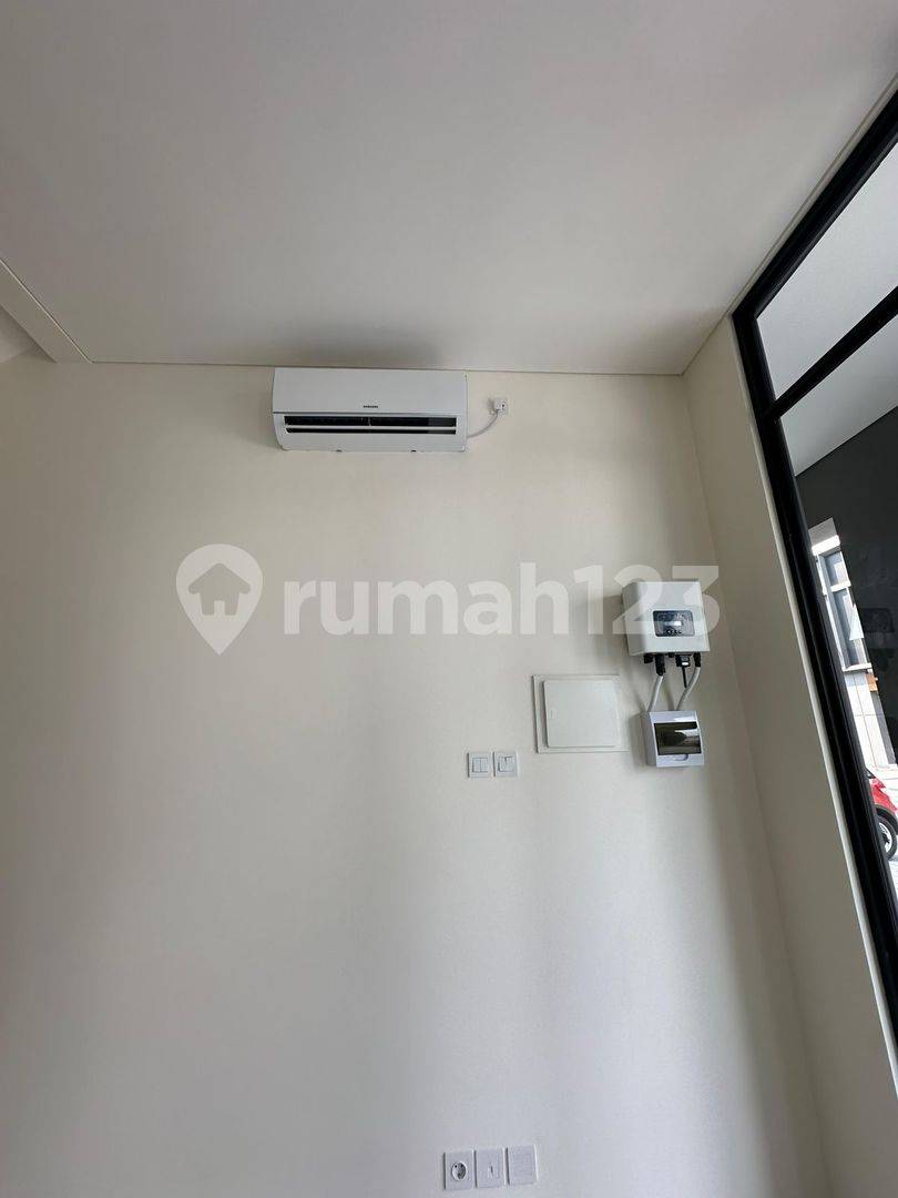 Ruko Hampton Avenue @ Manhattan District: 2-Story Commercial Space