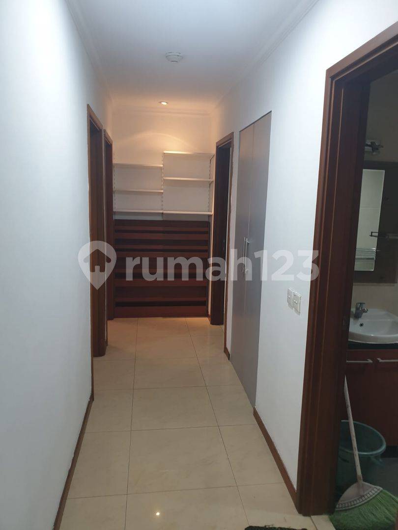 Fully Furnished Apartment with Modern Interior