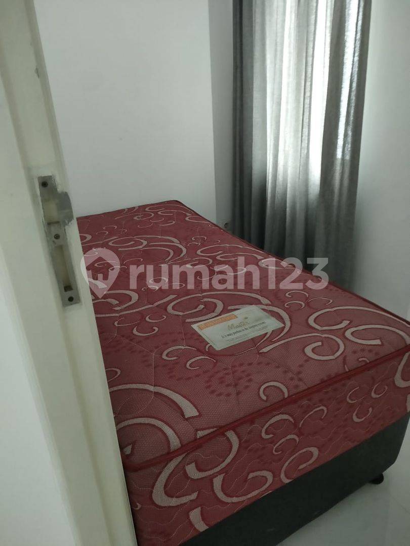 Furnished 2-Bedroom Apartment with AC