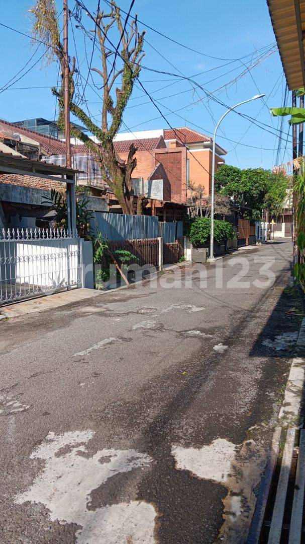 Дом Pasirluyu Bandung - Новая реконструкция, готов к заселению