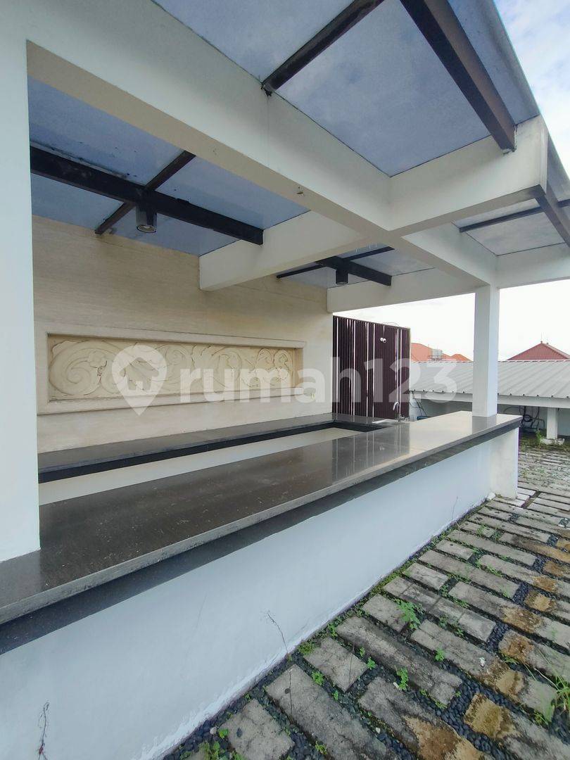Luxury Furnished House with Golf Course View and Garden Pool
