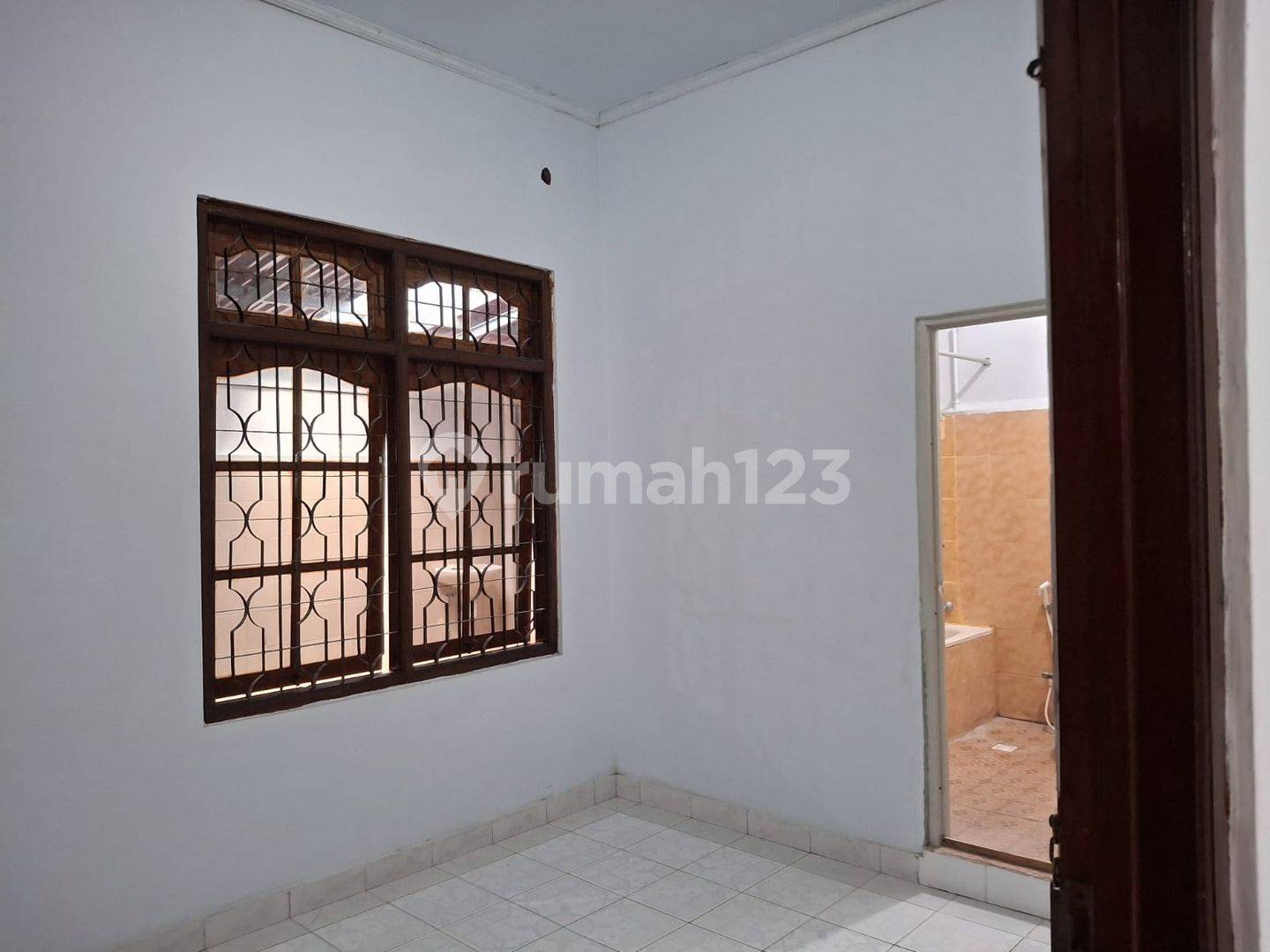 1.5 Story House in Strategic Location - Sidakarya, South Denpasar