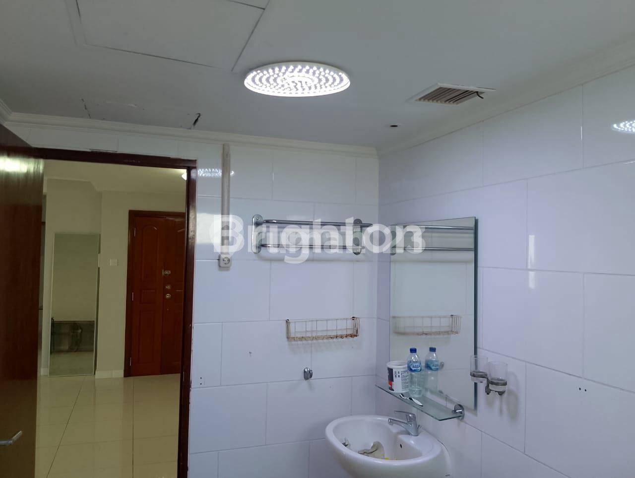 Waterplace Penthouse Apartment Near Supermall with City & Pool View
