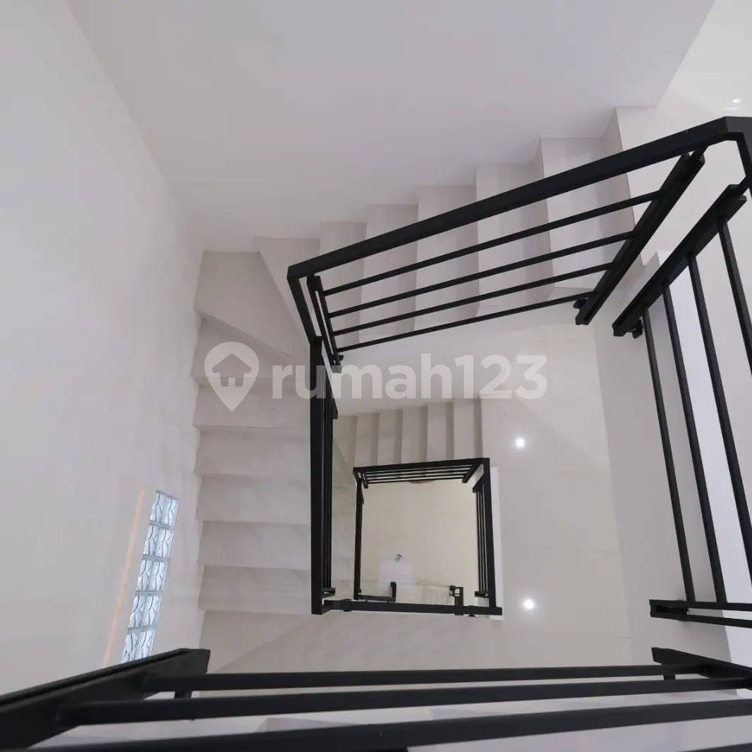 Luxury RUKO Taman Kopo Indah 1 - Good Business and Investment