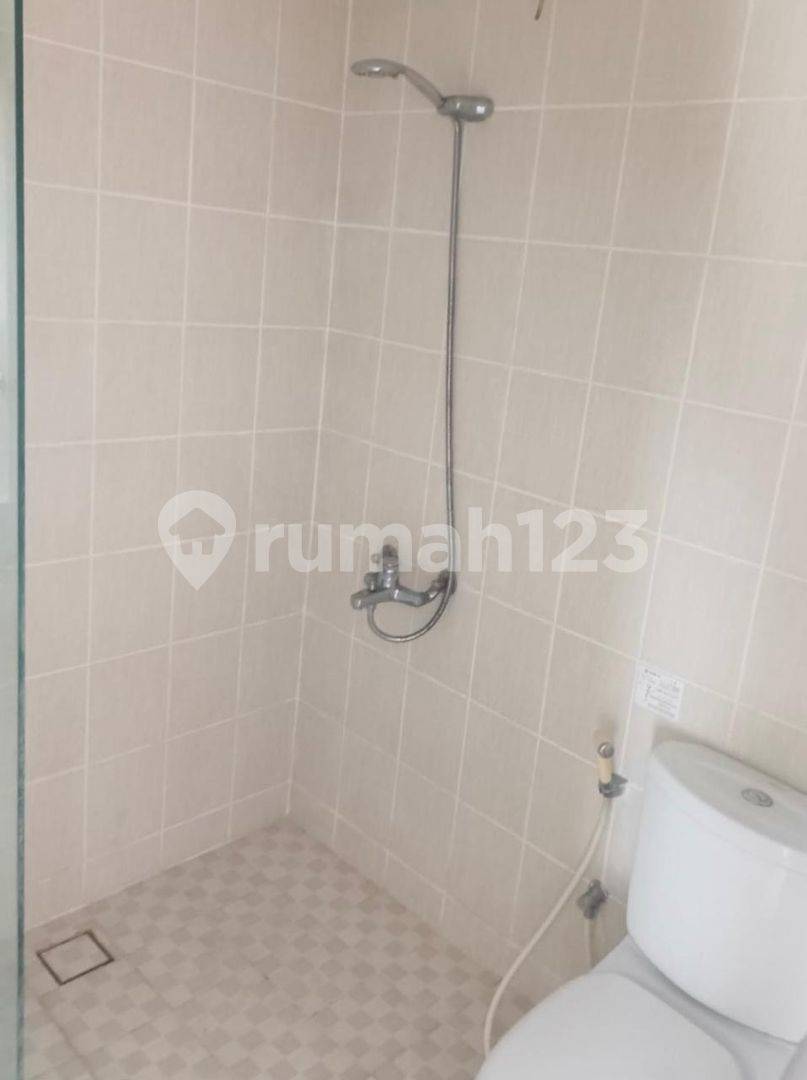 Studio Apartment on 15th Floor, Fully Furnished