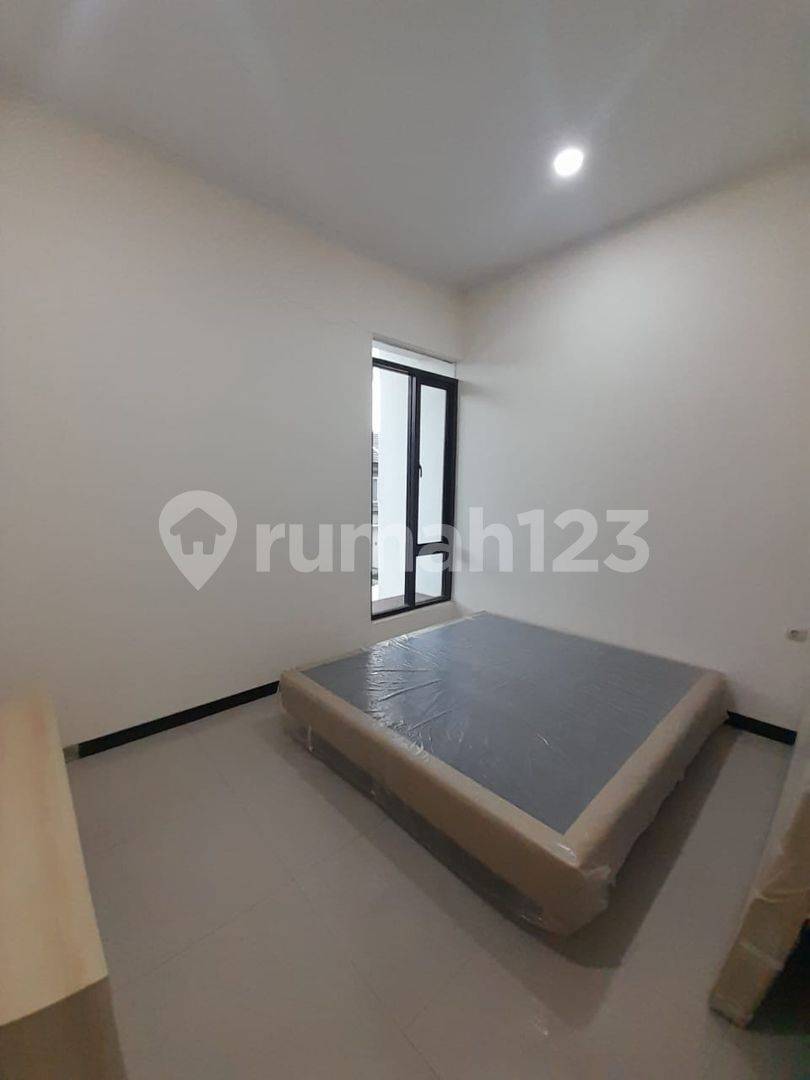2-Story TKI House with 3 Bedrooms, Semi-Furnished
