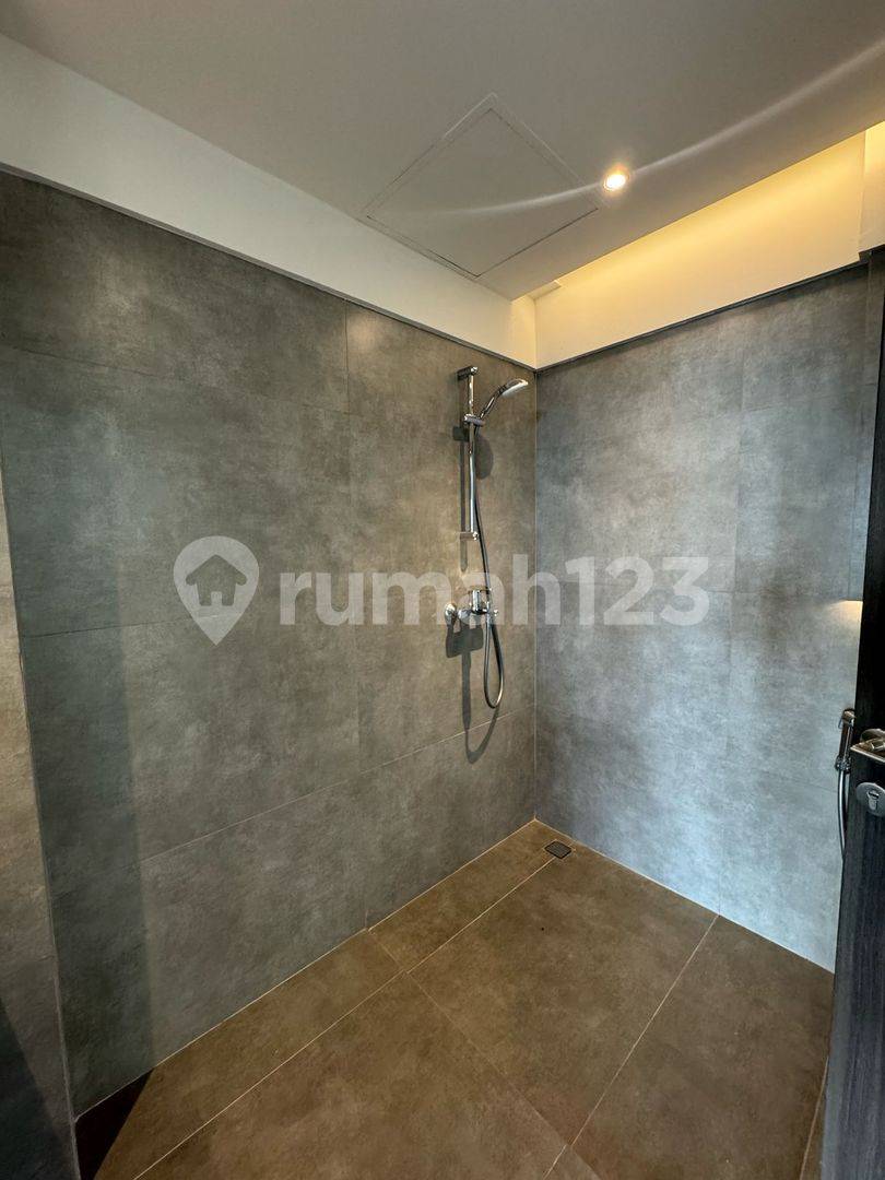 Penthouse Apartment in Carstensz, Gading Serpong
