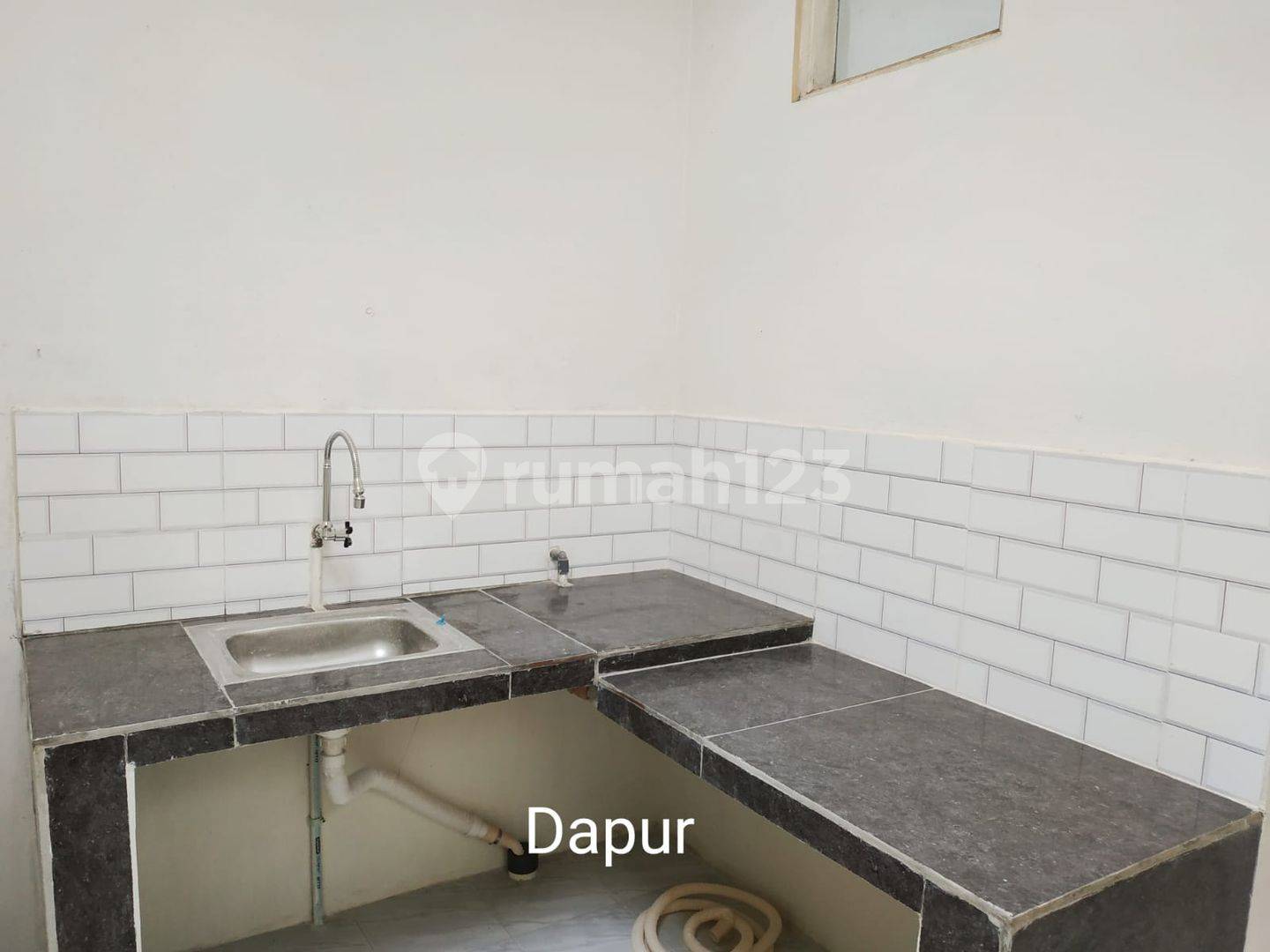 2-Bedroom House with Utilities, Garage, Low Electricity Consumption