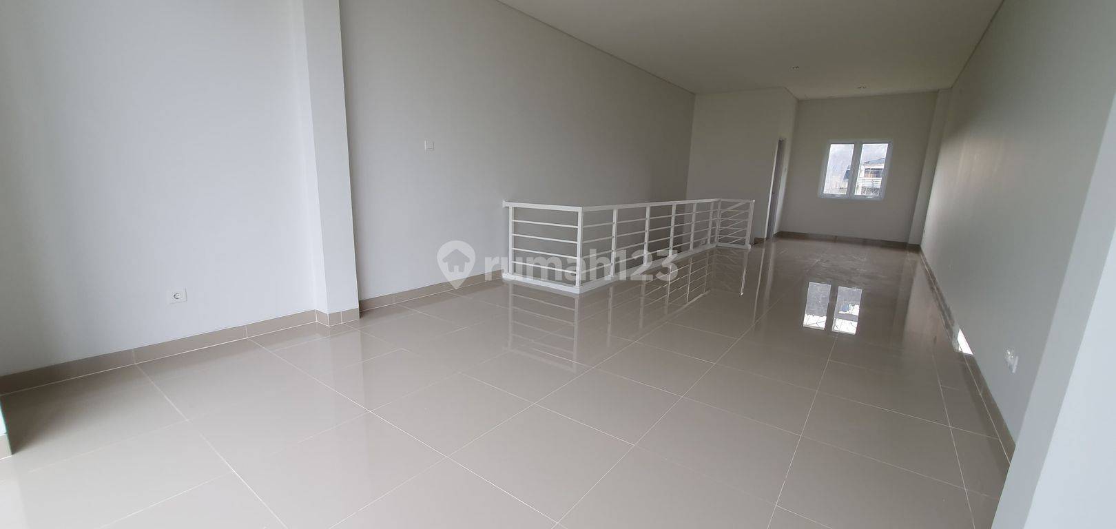 Commercial Property in Bolsena Square, Gading Serpong