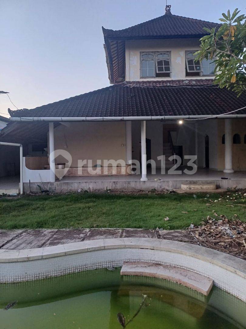 Spacious Property in Seminyak with Potential for Renovation