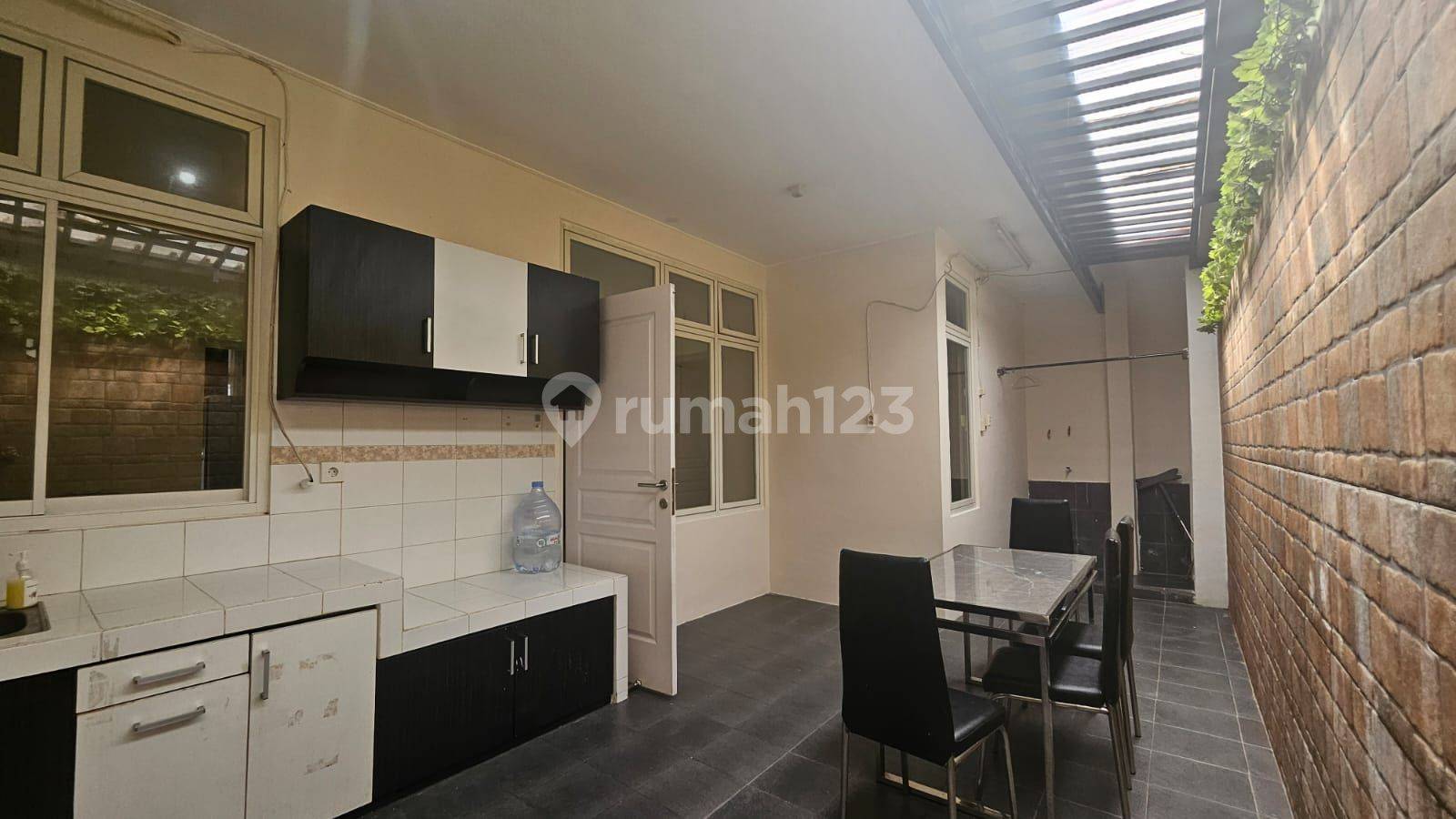 Semi Furnished Rental House in Graha Padma, Semarang Barat
