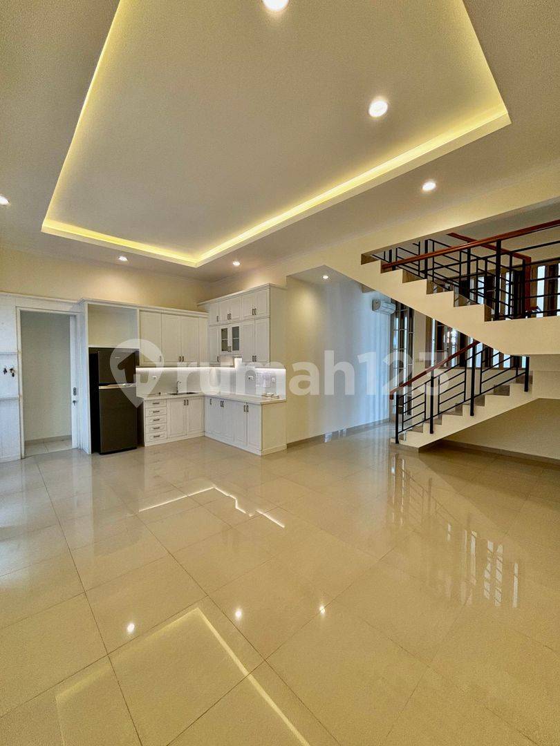 Spacious 4-Bedroom House in Kalibata, South Jakarta