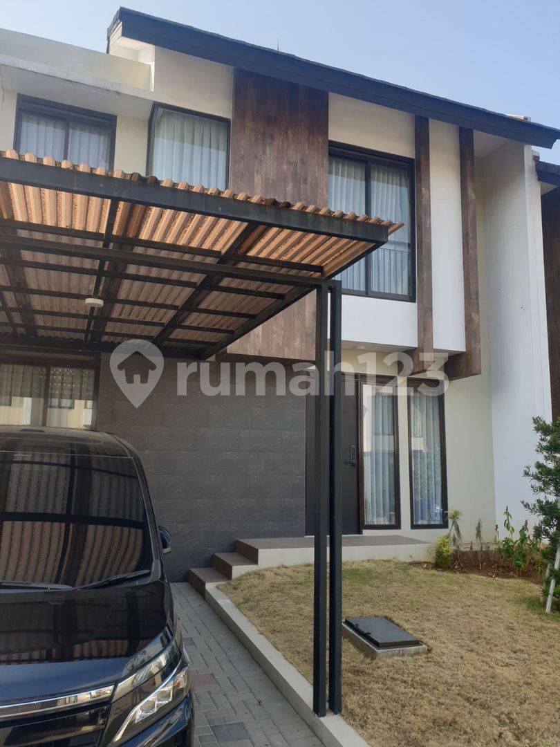 Fully Furnished 2-Story House in Strategic Location