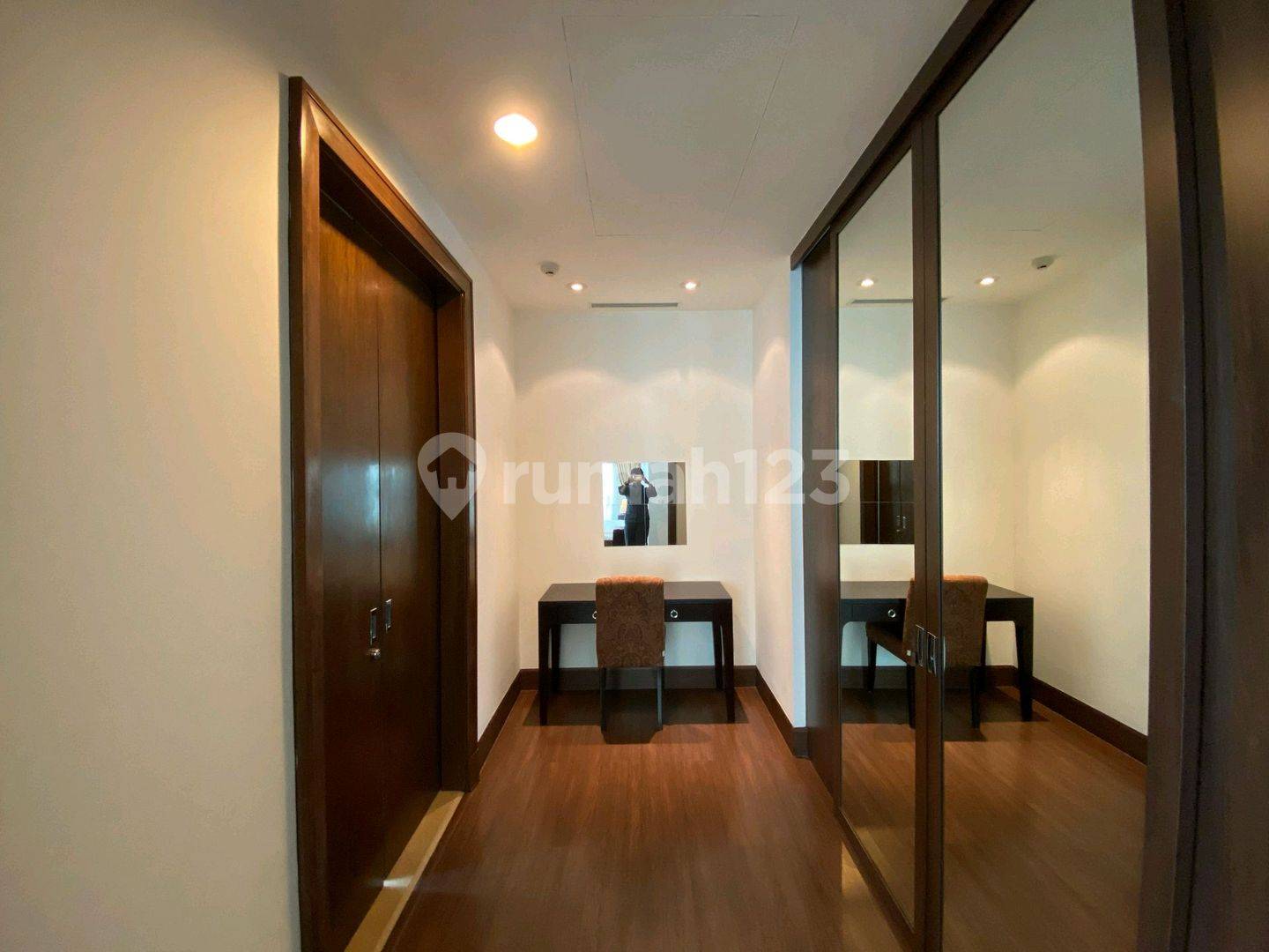 Pakubuwono Signature 4BR Luxury Apartment
