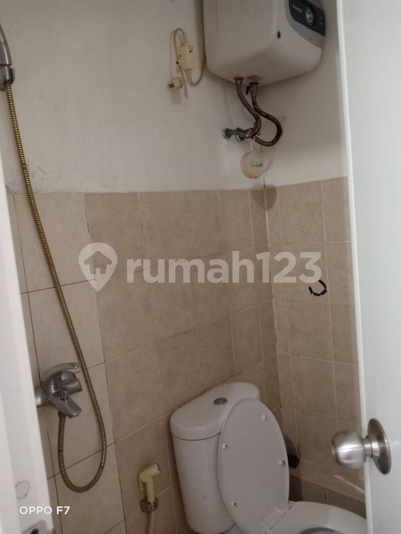 Compact Apartment with Full Amenities