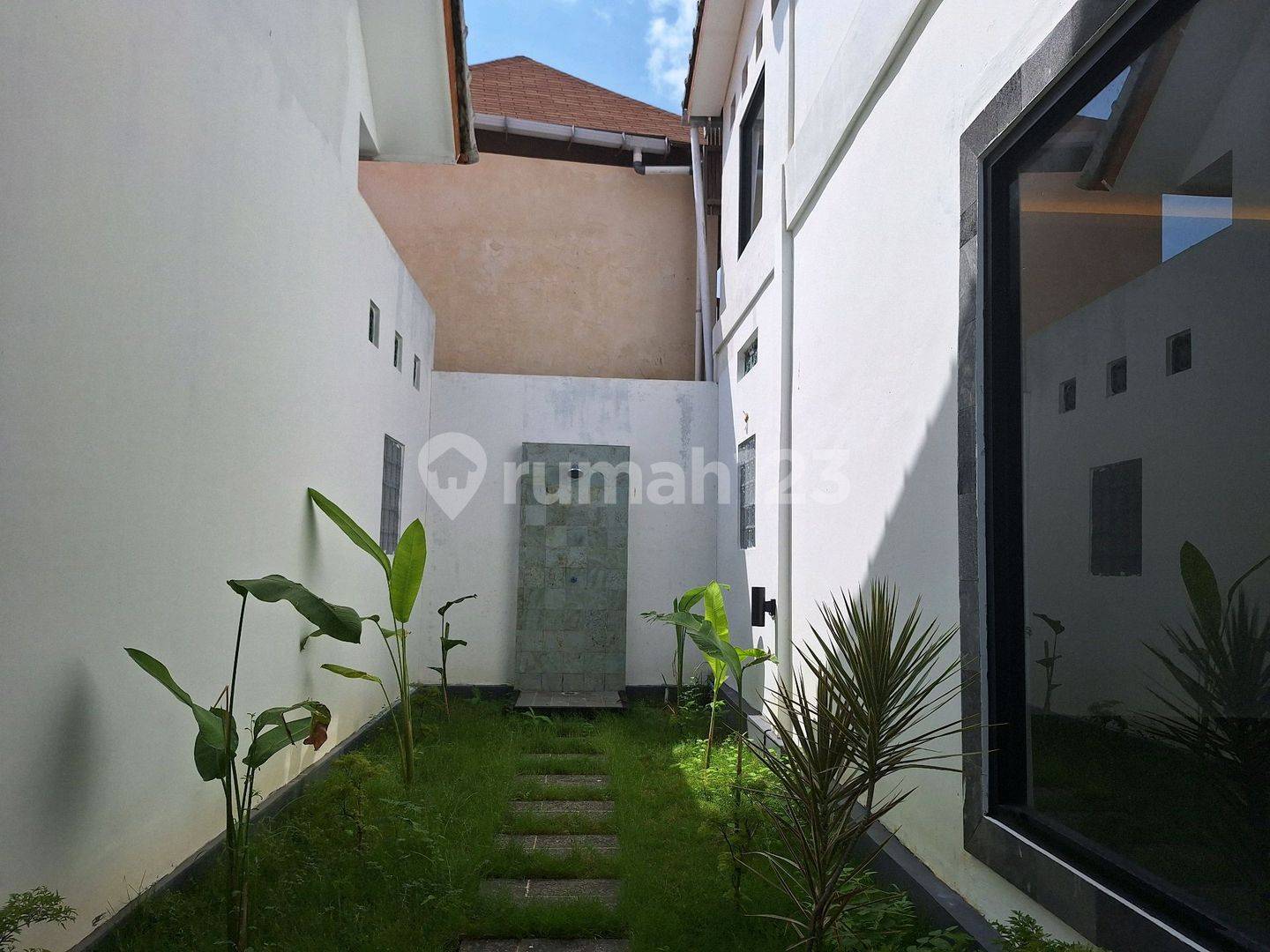Modern Minimalist Villa in Kutat Lestari, Sanur