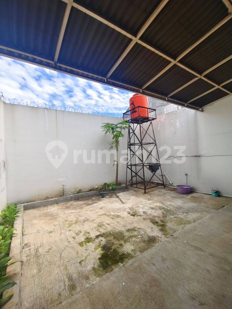 Minimalist House Rental in Taman Kopo Indah TKI 5