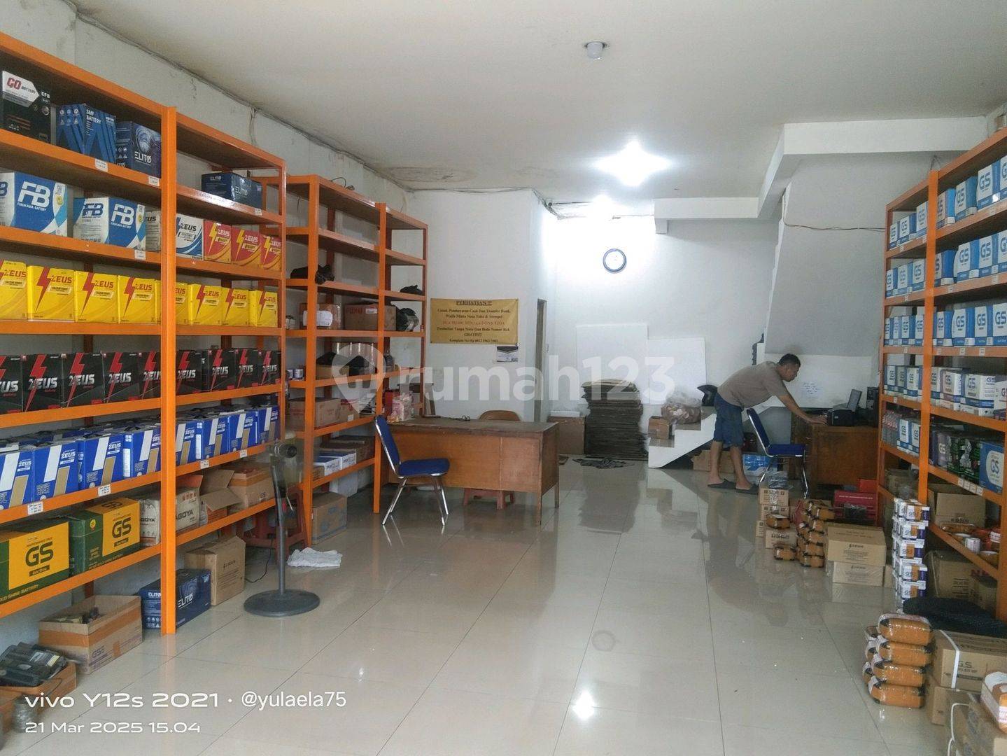 Ruko for Rent in Daan Mogot, West Jakarta - Strategic Location