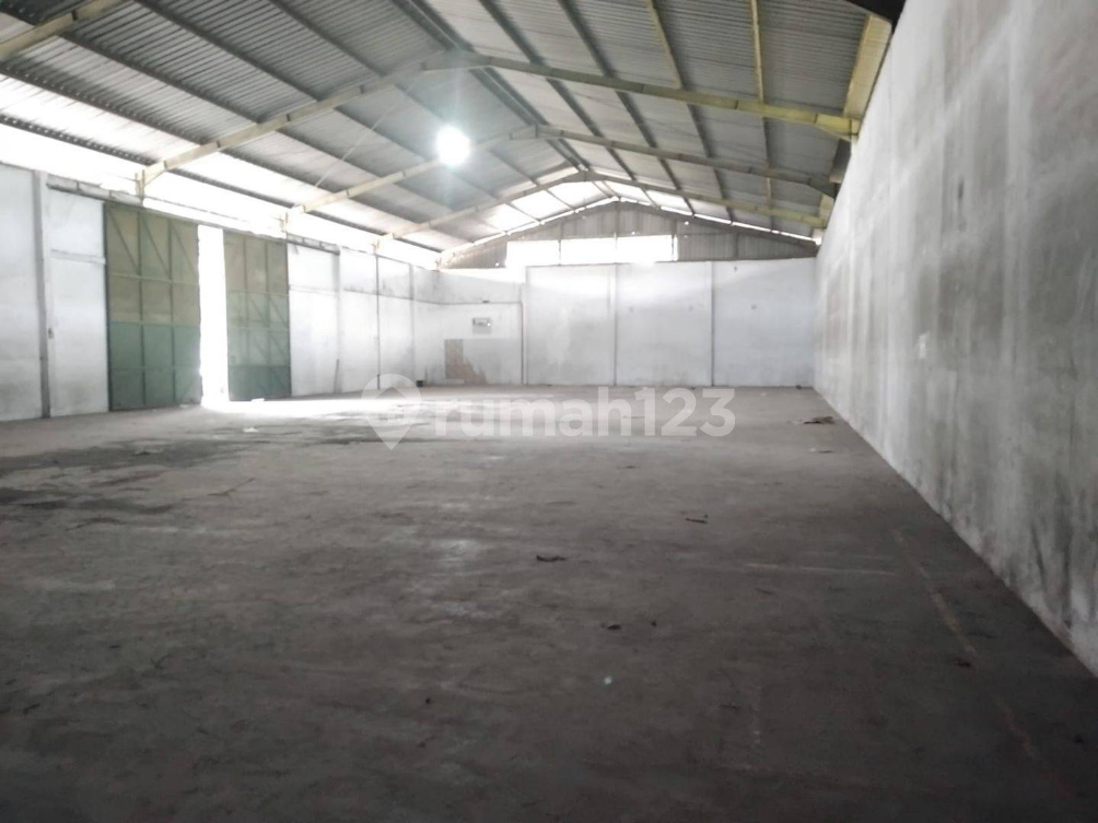 Large Warehouse with Office Space for Rent