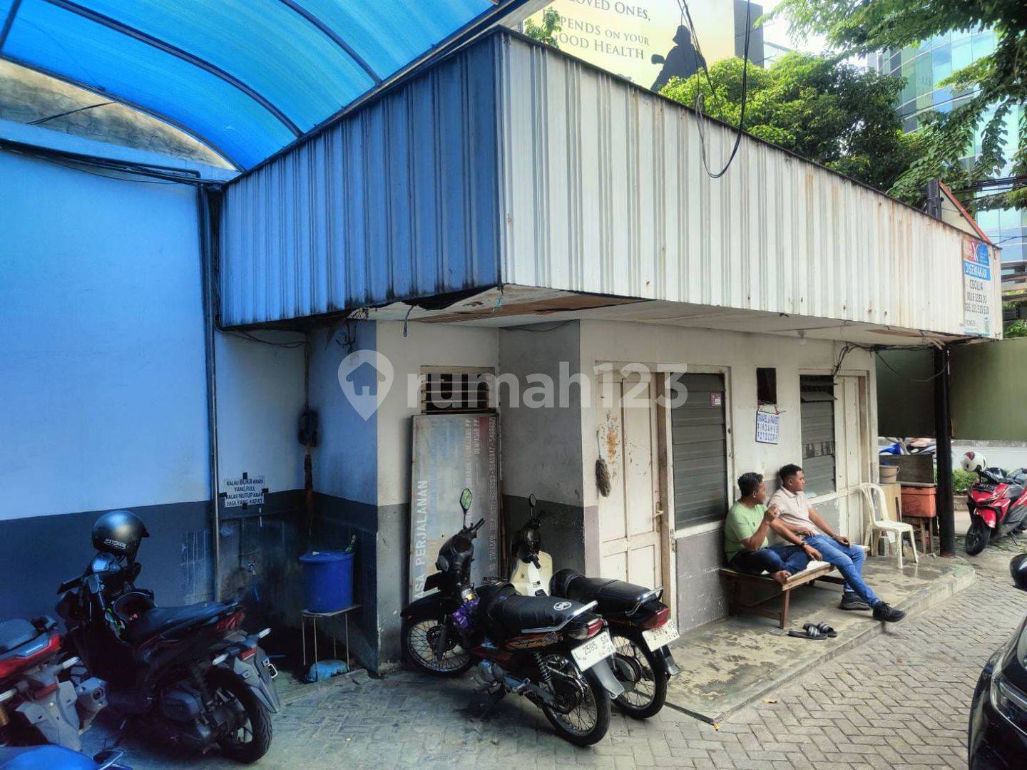 Commercial Space on Basuki Rahmat Main Road