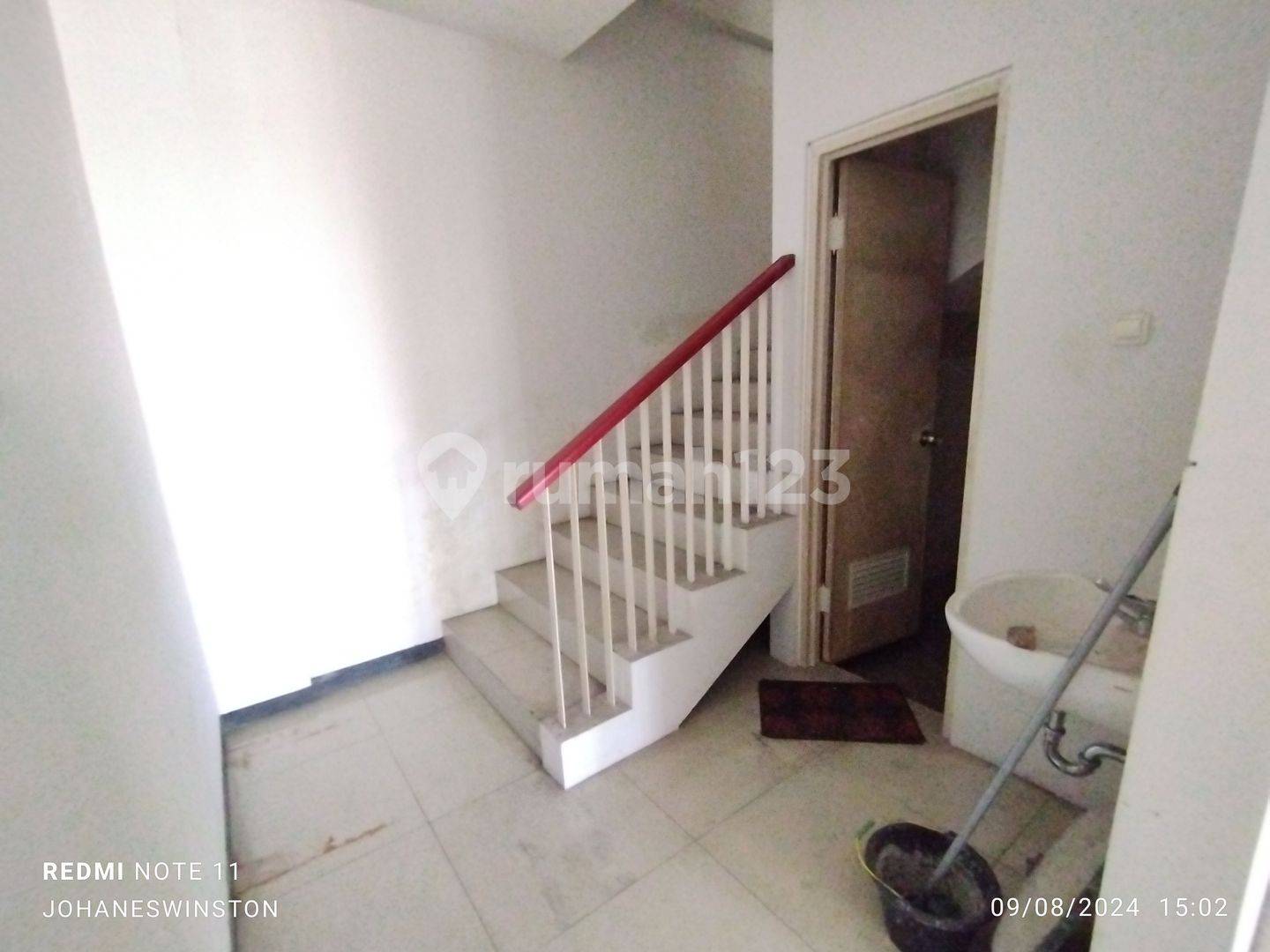 4-Story Commercial Shophouse for Rent in Rungkut Industrial Area