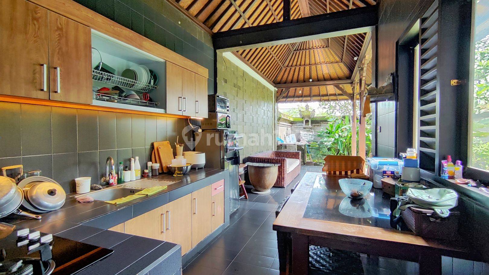 Spacious Villa with Private Pool in Sanur Kaja, Denpasar