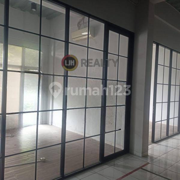 3-Story Commercial Shophouse in Strategic Tomang Location, West Jakarta