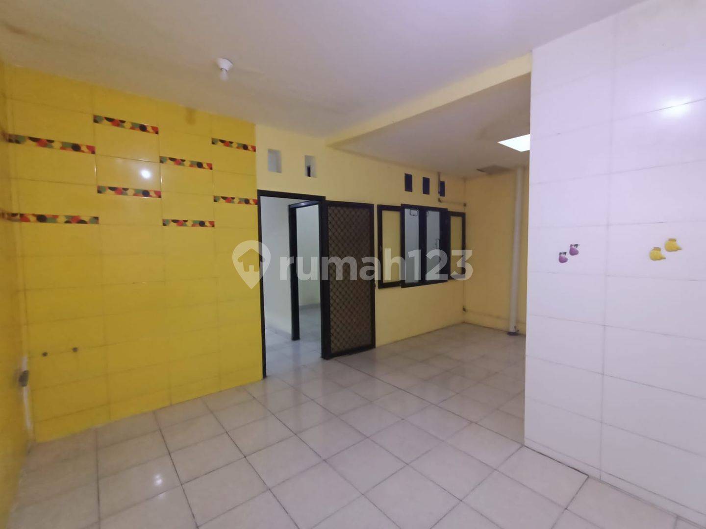 Tamansari Majapahit Rental House - Spacious 2-Bedroom Property