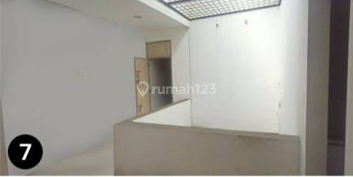 2-Story Commercial Building on Mainroad Moh Toha