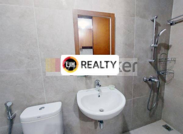 Apartment in Batam Centre, Pollux Habibie, Furnished Studio with Sea View
