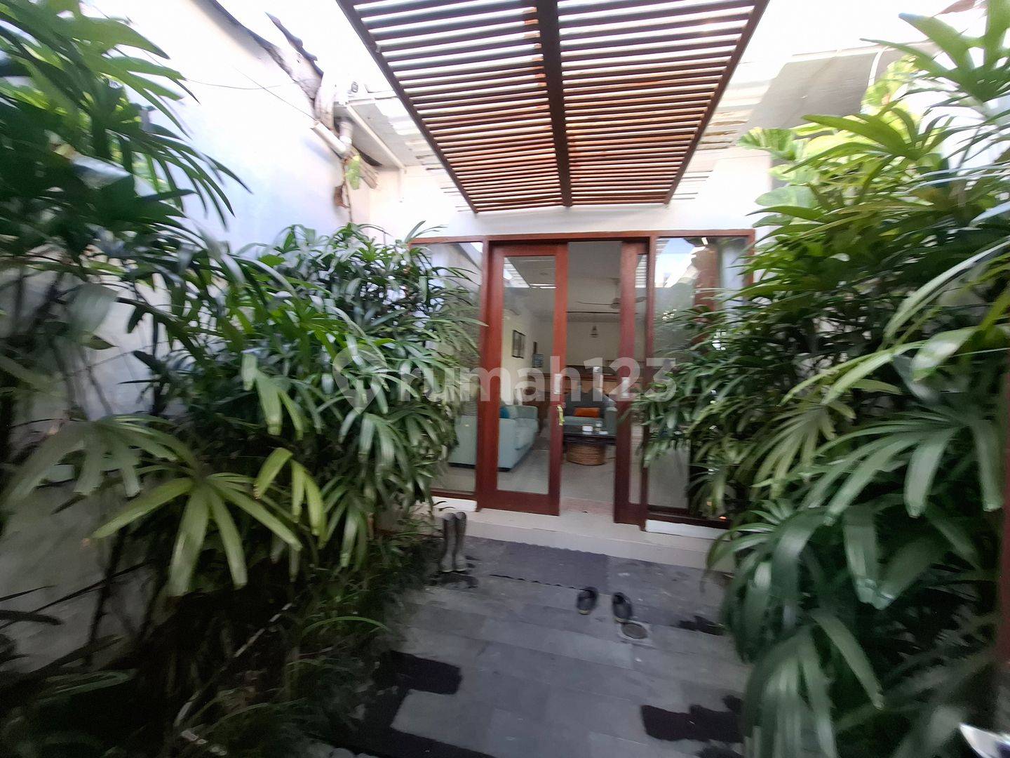 Available Villa For Rent In Bumbak Area