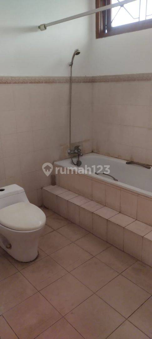 Strategic Location House Near Antasari and Fatmawati Roads
