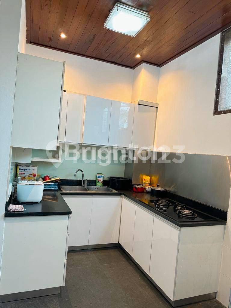 Modern Open-Concept Villa in Sanur, Denpasar - Beachside Location