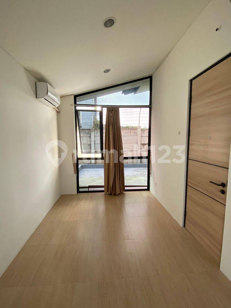 Modern Minimalist Rental Property with Multiple Amenities