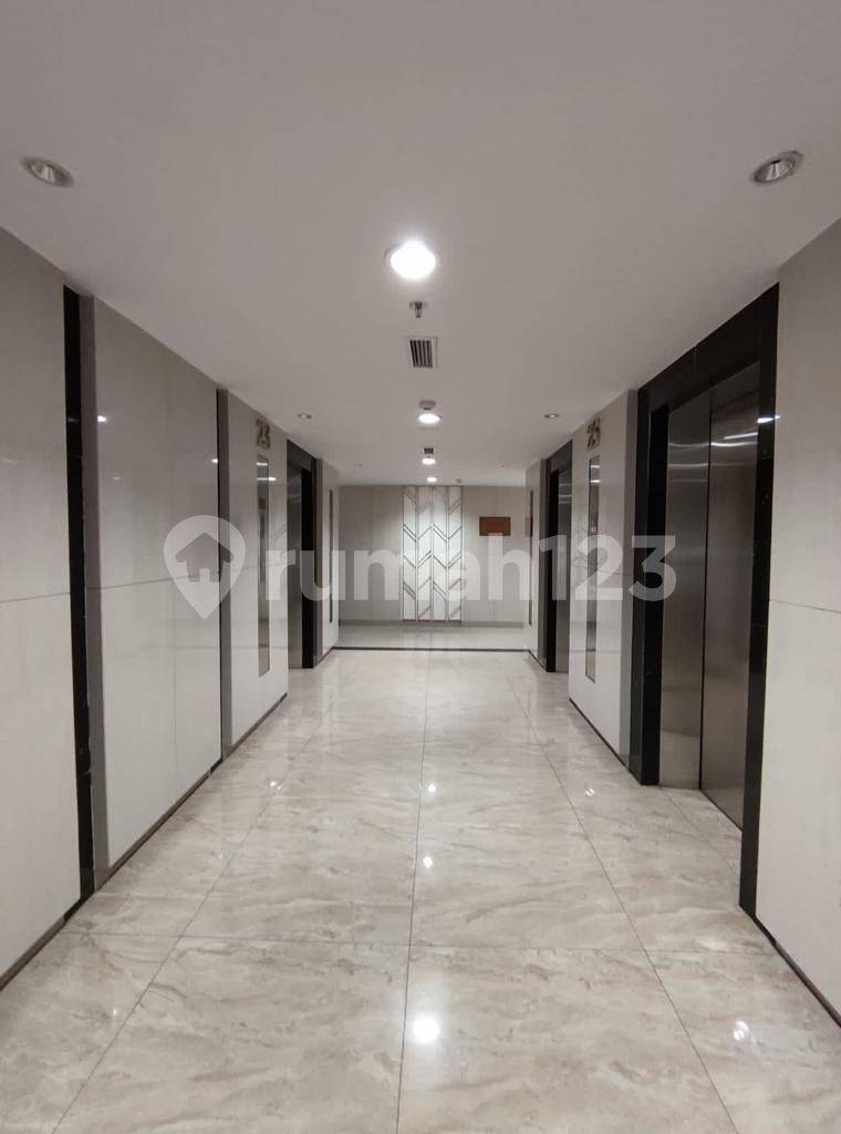 Апартаменты The Kensington Royal Suites в Kelapa Gading