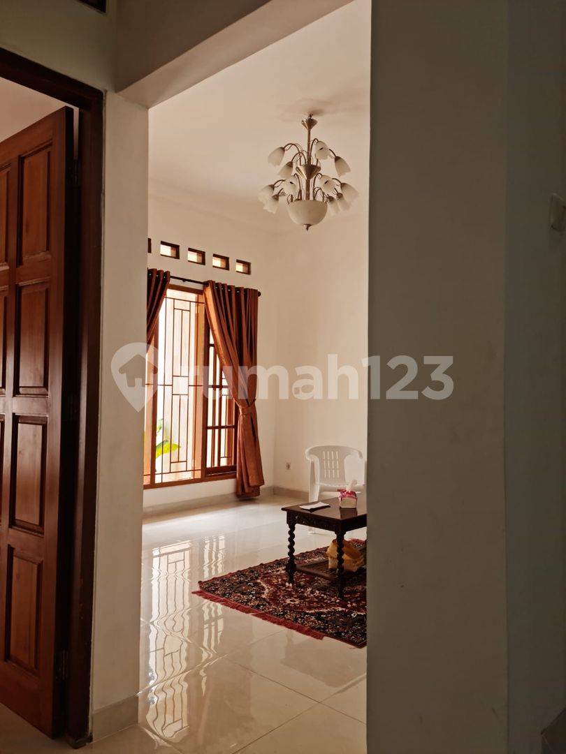 Modern Two-Story House in Prestigious Bintaro Sector 9