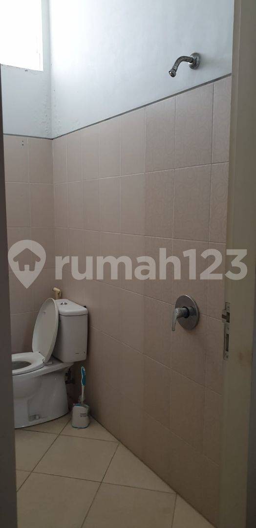 4 Bedroom Furnished Apartment Facing South