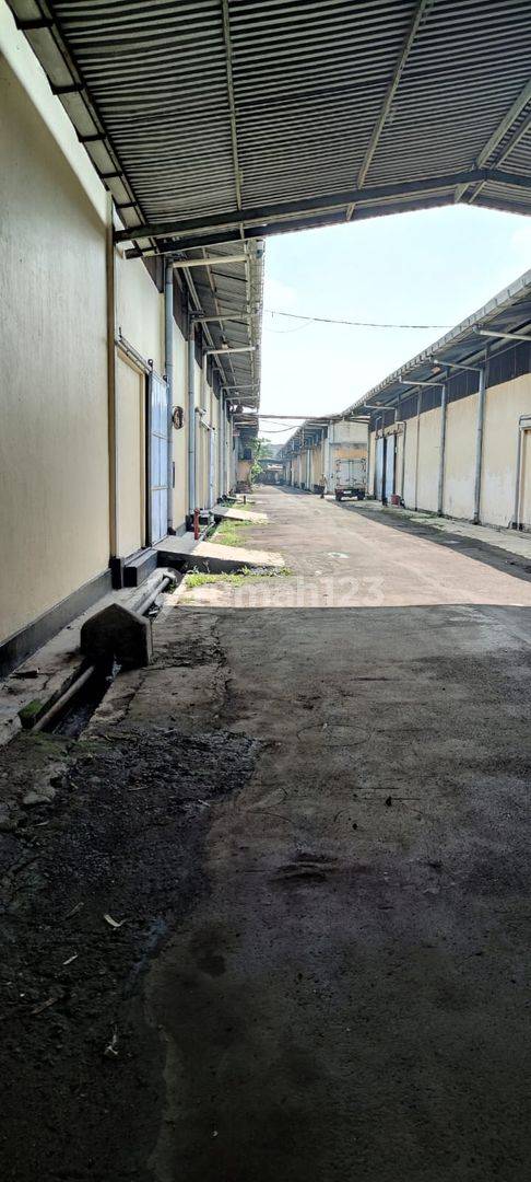 Large Industrial Warehouse in Leuwigajah Cimahi