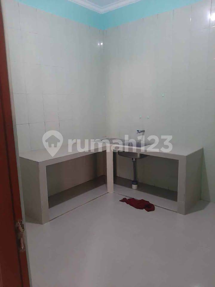 2-Story House in Denpasar Selatan with Parking and Modern Amenities