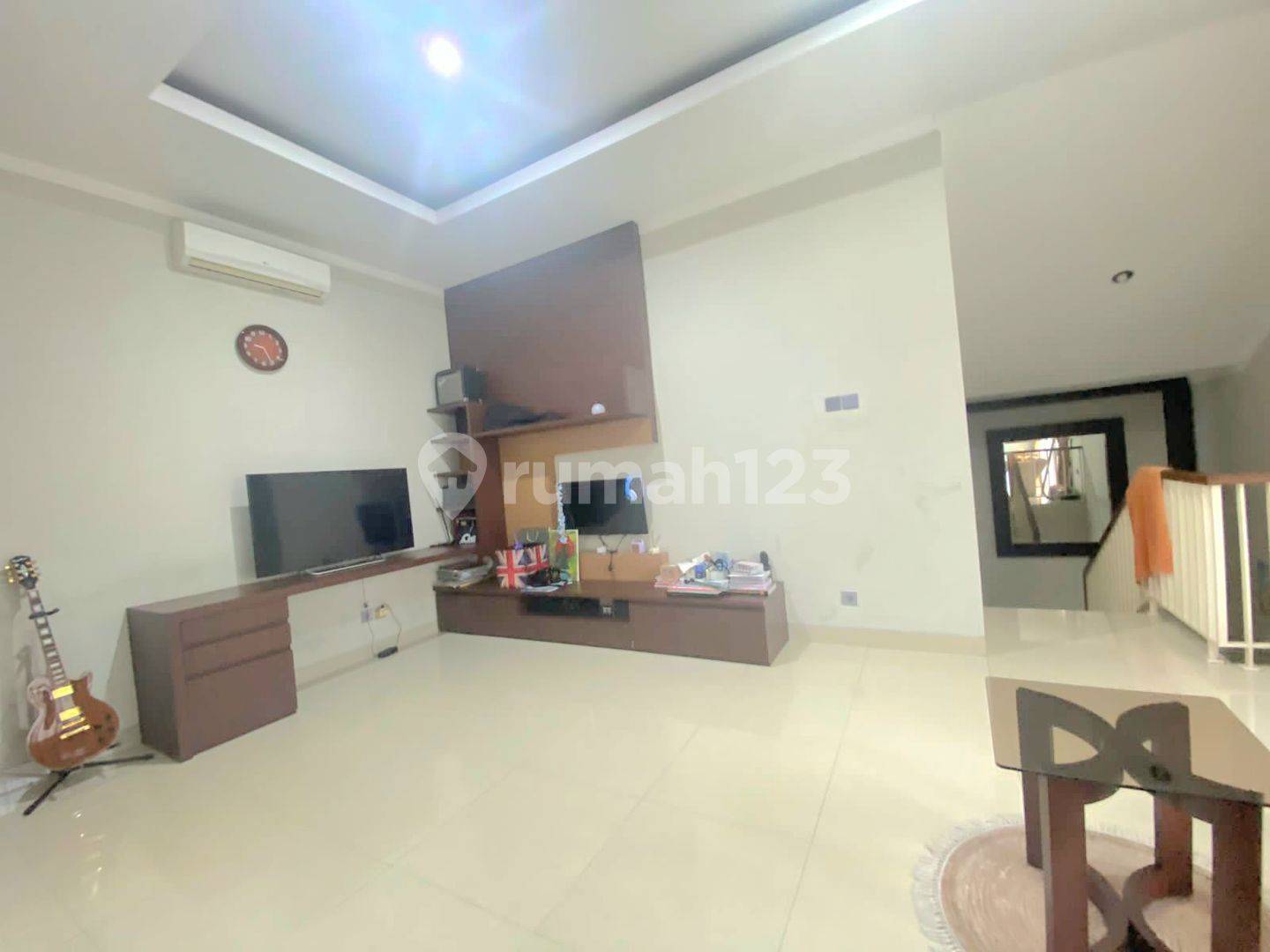 Kebayoran Residence, Bintaro-дағы кең 4 бөлмелі үй