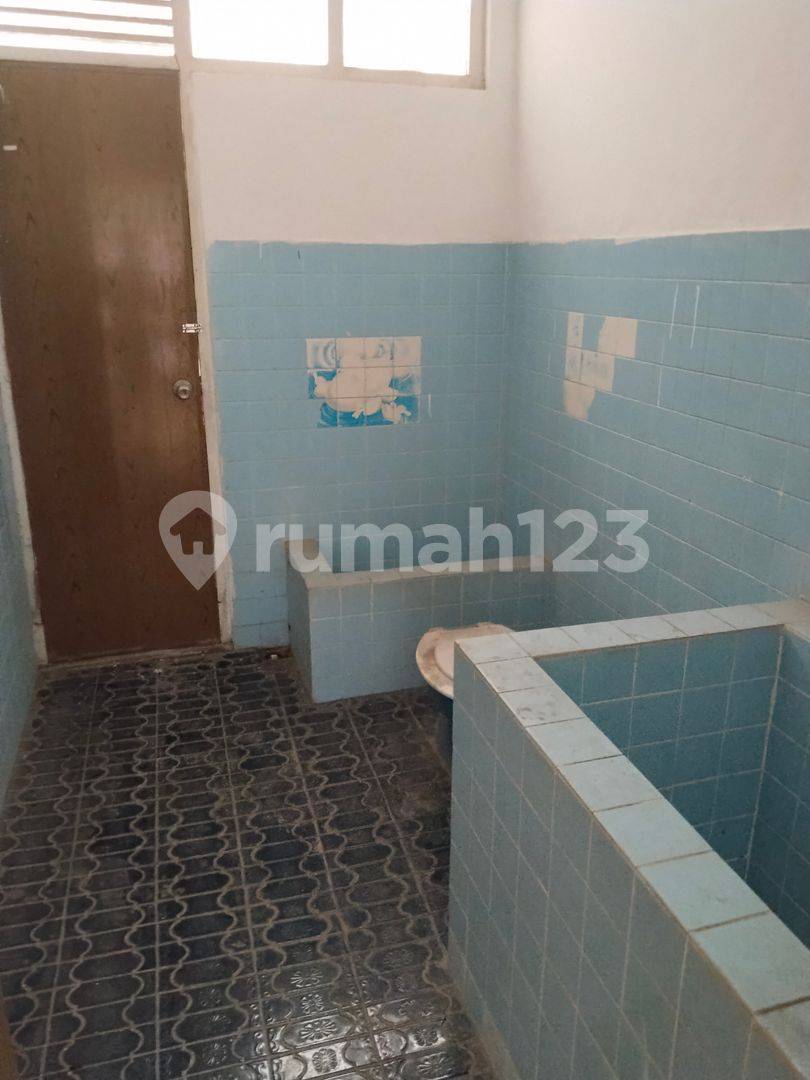 Орталық Семарангдағы кең 2 қабатты үй - Әртүрлі пайдаланылатын жылжымайтын мүлік