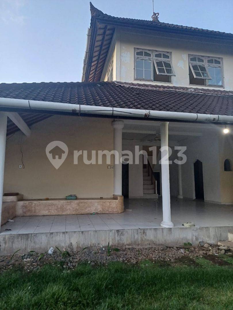 Spacious Property in Seminyak with Potential for Renovation