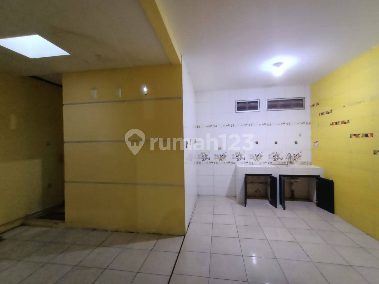 Tamansari Majapahit Rental House - Spacious 2-Bedroom Property
