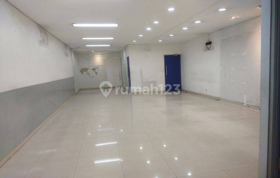 Disewakan Ruko Luas Jalan Raya Kopo Cocok Untuk Usaha Bandung