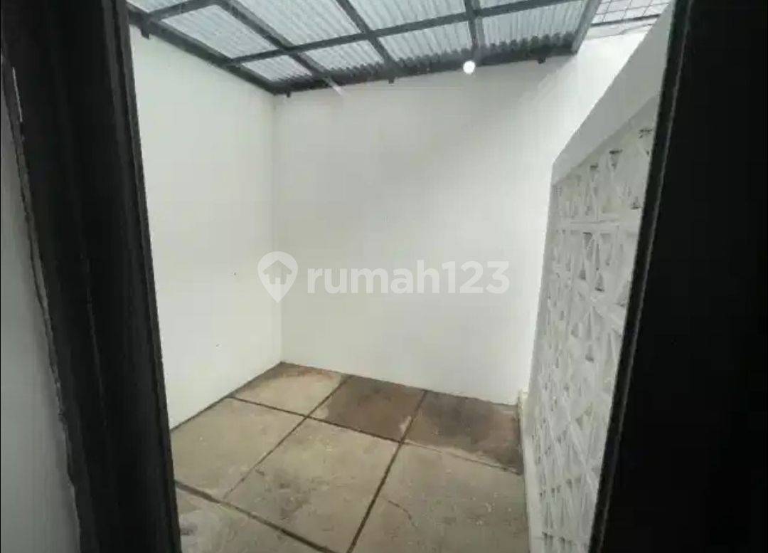 Rental House near AEON MALL Tanjung Barat, South Jakarta